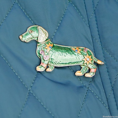 Брошь Shadore, Такса