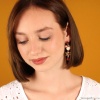 Серьги TARATATA, Orient, смола,стеклянные бусины и золотая краска, TT-E24-10987-203 красный Серьги TARATATA, Orient, смола,стеклянные бусины и золотая краска, TT-E24-10987-203 красный
