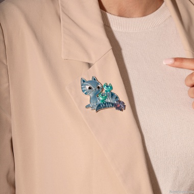 Брошь Shadore, Семейка