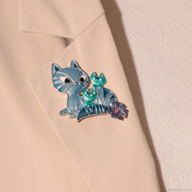 Брошь Shadore, Семейка