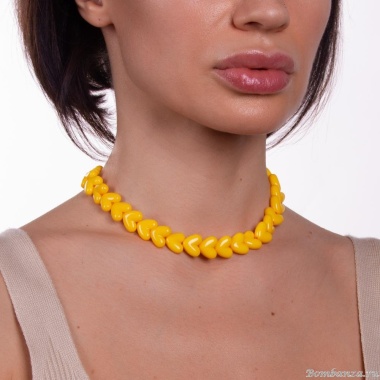 Колье Moon Paris, Valentine, с акриловыми сердцами, MVL-22.12-001 желтый Колье Moon Paris, Valentine, с акриловыми сердцами, MVL-22.12-001 желтый