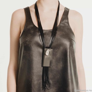 Колье Katerina Vassou, Belfry, с друзой агата, KV24.2-401373B серебристый Колье Katerina Vassou, Belfry, с друзой агата, KV24.2-401373B серебристый