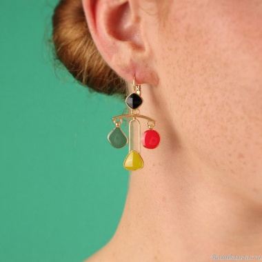 Серьги TARATATA, Abstract, асимметрия, смола, стеклянные бусины, TT-W24-05758-20M золотистый