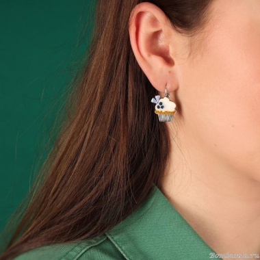 Серьги TARATATA, Chapardeuse, асимметричные,с цветной смолой, бусинами, TT-H24-07788-10M серебристый Серьги TARATATA, Chapardeuse, асимметричные,с цветной смолой, бусинами, TT-H24-07788-10M серебристый