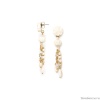Серьги Nature Bijoux, Pondichery, кость,агат,горный хрусталь,говлит,жемчуг, NB24.1-12-79261 белый Серьги Nature Bijoux, Pondichery, кость,агат,горный хрусталь,говлит,жемчуг, NB24.1-12-79261 белый