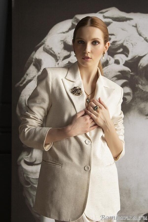 Брошь Maurizio Mori, с гранатом, жемчугом и кристаллами, MM-SP45519