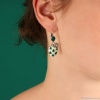 Серьги TARATATA, Green, с цветной смолой, TT-E24-09777-104 зеленый Серьги TARATATA, Green, с цветной смолой, TT-E24-09777-104 зеленый