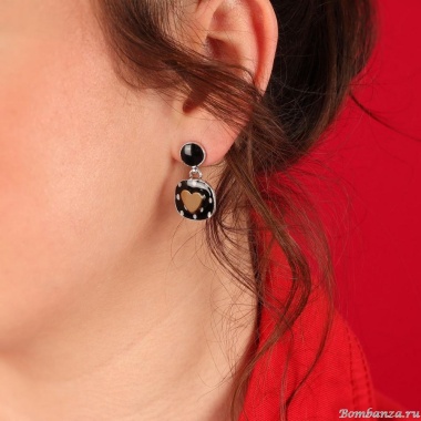 Серьги TARATATA, Kiff me, с цветной смолой и стеклянными бусинами, TT-H24-08962-102 черный Серьги TARATATA, Kiff me, с цветной смолой и стеклянными бусинами, TT-H24-08962-102 черный