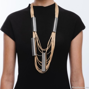 Колье Katerina Vassou, Abby, с металлическими элементами, KV23-307629 золотистый Колье Katerina Vassou, Abby, с металлическими элементами, KV23-307629 золотистый