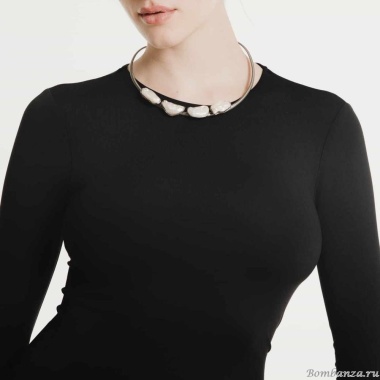 Колье Katerina Vassou, Cantilever, гривна, с жемчугом, KV24.2-401224B серебристый Колье Katerina Vassou, Cantilever, гривна, с жемчугом, KV24.2-401224B серебристый