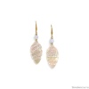 Серьги Nature Bijoux, Euphoria, с перламутром и халцедоном, NB24.1-12-79143 золотистый Серьги Nature Bijoux, Euphoria, с перламутром и халцедоном, NB24.1-12-79143 золотистый