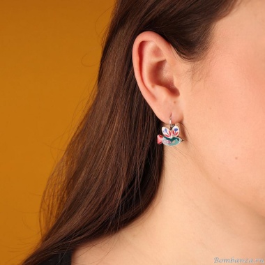 Серьги TARATATA, Dans les nuages, асимметричные, с цветной смолой, TT-H24-03717-10M серебристый Серьги TARATATA, Dans les nuages, асимметричные, с цветной смолой, TT-H24-03717-10M серебристый