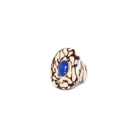Кольцо Nature Bijoux, Camouflage, с термитником в смоле и лазуритом, NB23.2-19-25053 бежевый, 19,5