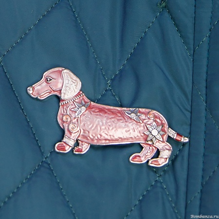 Брошь Shadore, Такса