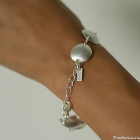 Браслет Dansk Copenhagen, Alaya, со вставками в форме диска, DNSK25.1-7C2501008 серебристый