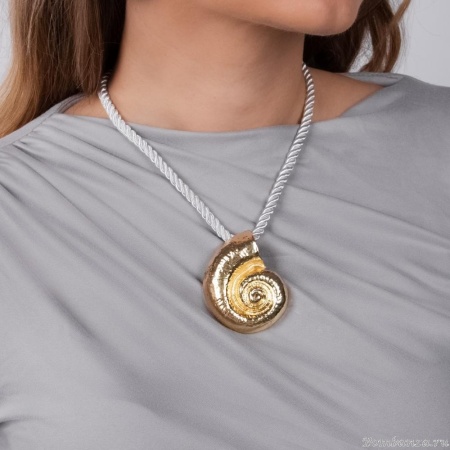 Колье Moon Paris, с подвеской-ракушкой, Mo-Y24.06-032 золотистый