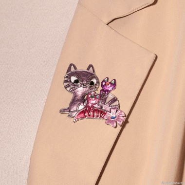 Брошь Shadore, Семейка