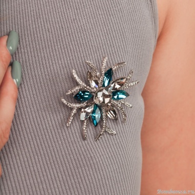 Брошь Самоцвет Чешский
горный хрусталь, BR13756M BL/S