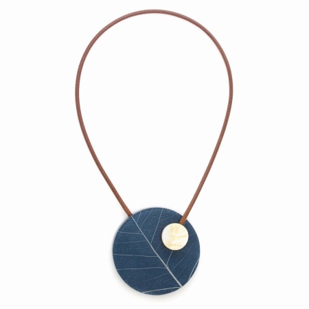Колье Nature Bijoux, Ficus Carica, с акрилом, смолой и перламутром, NB25.2-15-43541 синий