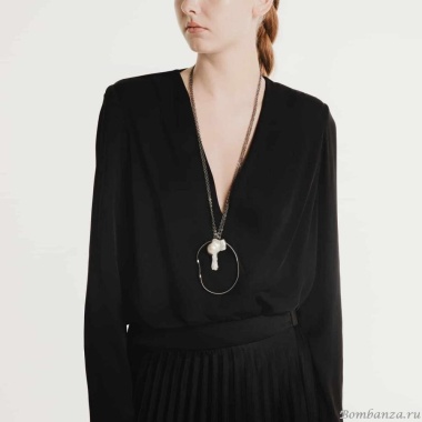 Колье Katerina Vassou, Amphitheatre, с жемчугом, KV24.2-401479B серебристый Колье Katerina Vassou, Amphitheatre, с жемчугом, KV24.2-401479B серебристый