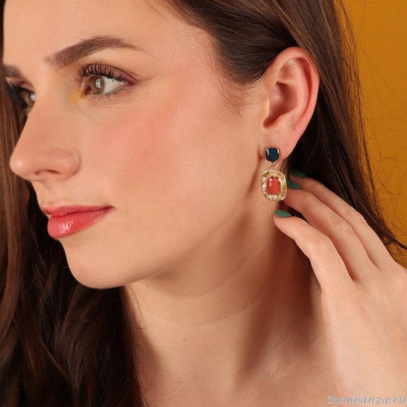 Серьги TARATATA, Joyeuse, асимметричные,с цветной смолой, бусинами, TT-H24-11916-20M золотистый Серьги TARATATA, Joyeuse, асимметричные,с цветной смолой, бусинами, TT-H24-11916-20M золотистый