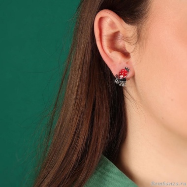 Серьги TARATATA, Chapardeuse, со смолой,бусинами и эластичной нитью, TT-H24-07987-103 красный Серьги TARATATA, Chapardeuse, со смолой,бусинами и эластичной нитью, TT-H24-07987-103 красный
