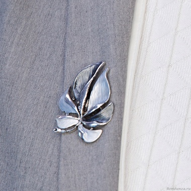 Брошь Shadore, Лист резной