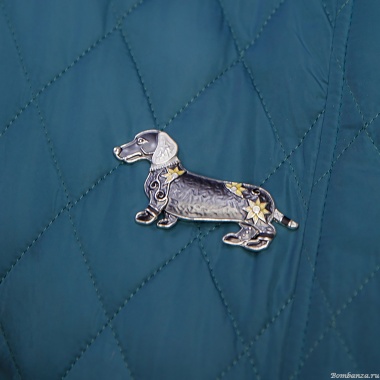 Брошь Shadore, Такса