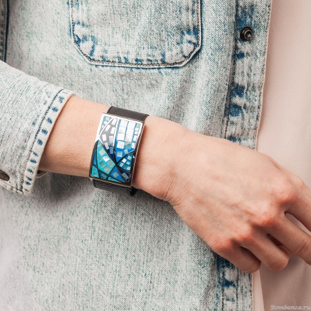 Браслет Fiore Luna, на кожаном черном ремешке, CB01156-7 BL/S Браслет Fiore Luna, на кожаном черном ремешке, CB01156-7 BL/S