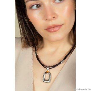 Колье Ciclon, Kubik Chik, кожаное, с муранским стеклом, CN-243803 черный