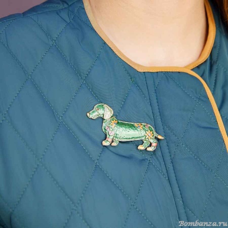 Брошь Shadore, Такса